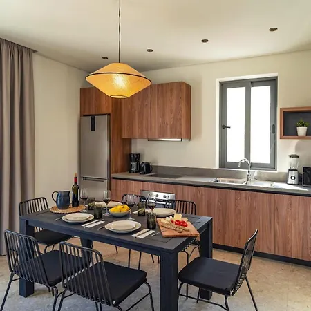 Violetta Massari Hills By Plus Malona Village